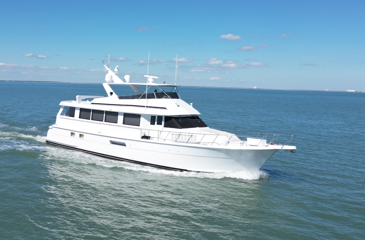 Why Choose a Private Yacht Charter for Celebrations — We Remove the Stress