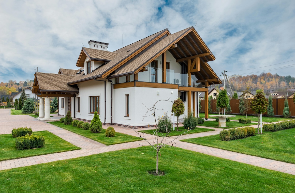 How Yard Waste Removal Keeps Your Property Beautiful