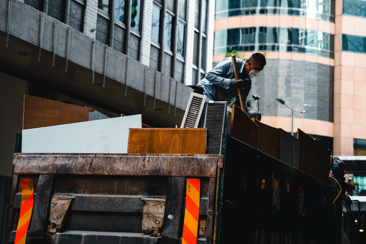 When to Call for Extra Trash Pickup Services