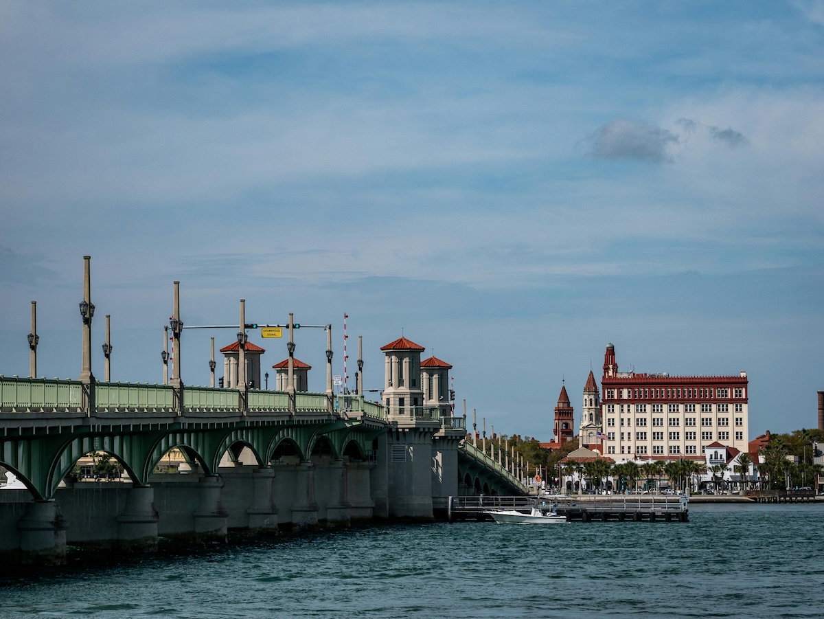 Multi-Day Yacht Charters: Florida’s East Coast Like You’ve Never Seen It